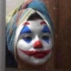 Meet your Posher, Niki